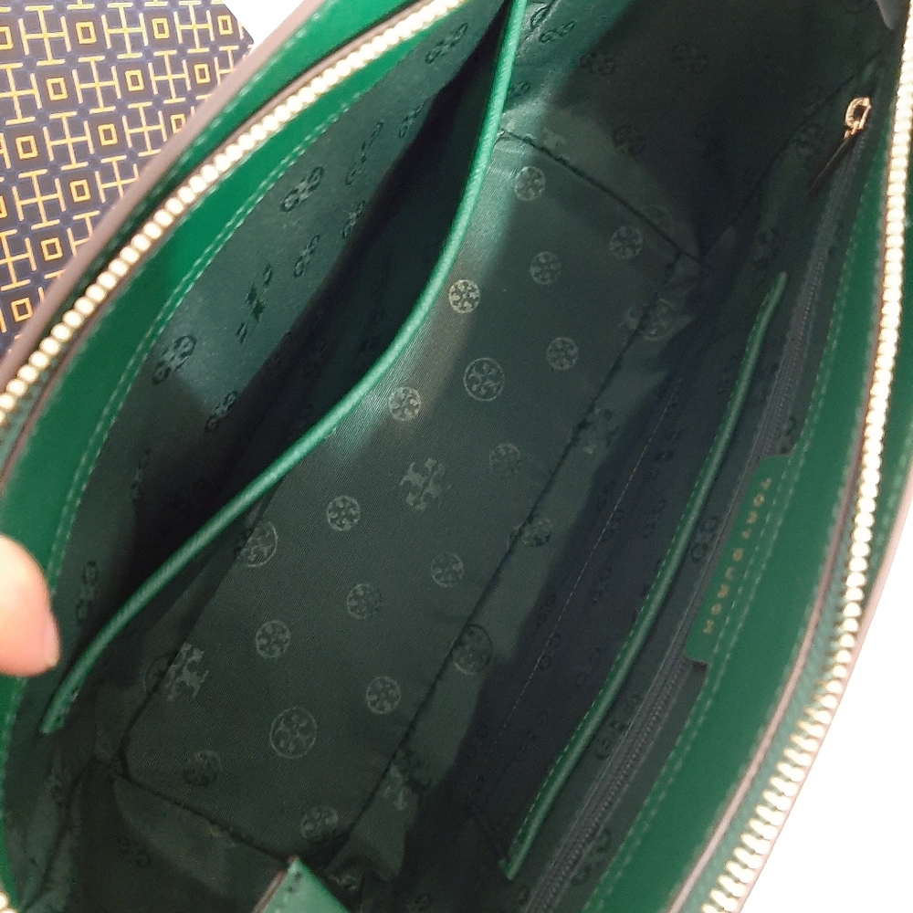 Nwt TB Emerson Small Tote - Picture 5 of 7